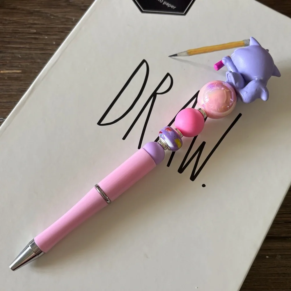 Disney Doorables: The Emperor’s New Groove: Yzma as cat handmade beaded pen